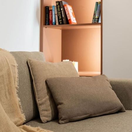 Delightful Sense 2Bd Apt In Kolonaki 7 Min To Metro Афины Экстерьер фото